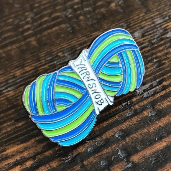 YARN SNOB Knitting Themed Collectible Enamel Pin - NEW! LAST ONE! 841 - Picture 4 of 7